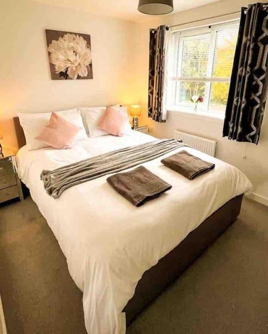 킨로스 Loch Leven Getaway - 2 Bed House 아파트 외부 사진